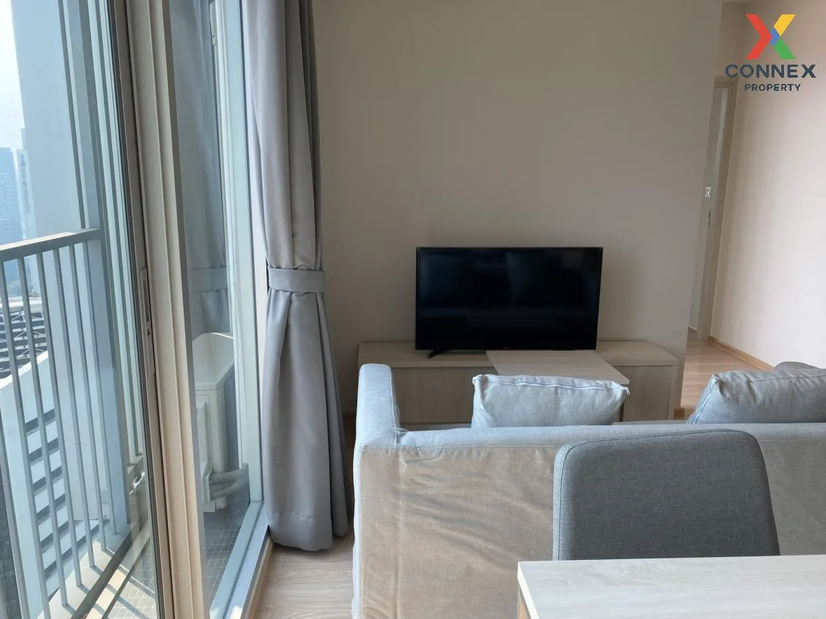 ขายคอนโด  โนเบิล รีวอลฟ์ รัชดา 1 ชั้นสูง ห้องมุม หน้ากว้าง MRT-ศู ขายคอนโด  โนเบิล รีวอลฟ์ รัชดา 1 ชั้นสูง ห้องมุม หน้ากว้าง MRT-ศู