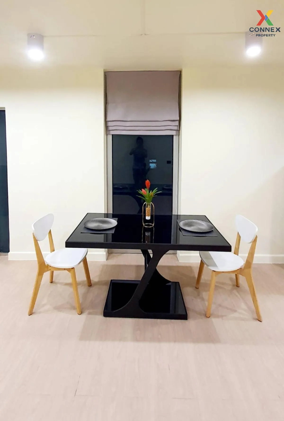 ขายคอนโด  ริเวียร่า อัพ คอนโดมิเนียม หน้ากว้าง รีโนเวทใหม่ บ้านให 4