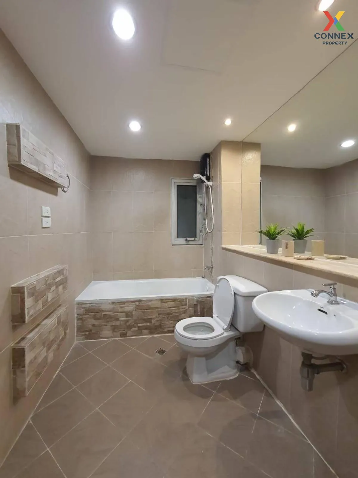 For Sale Condo , Riviera Up Condominium , nice view , wide fronta For Sale Condo , Riviera Up Condominium , nice view , wide fronta