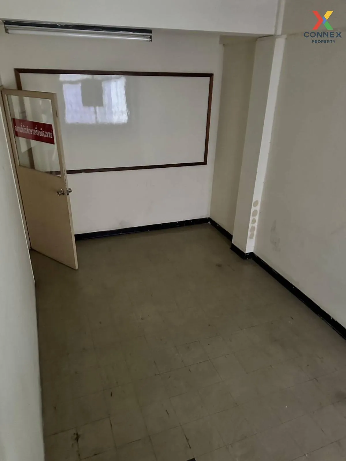 ขายขายอาคารพาณิชย์ 4ชั้น ติดรถไฟฟ้ารัชโยธิน 2คูหา  แขวงจันทรเกษม  4