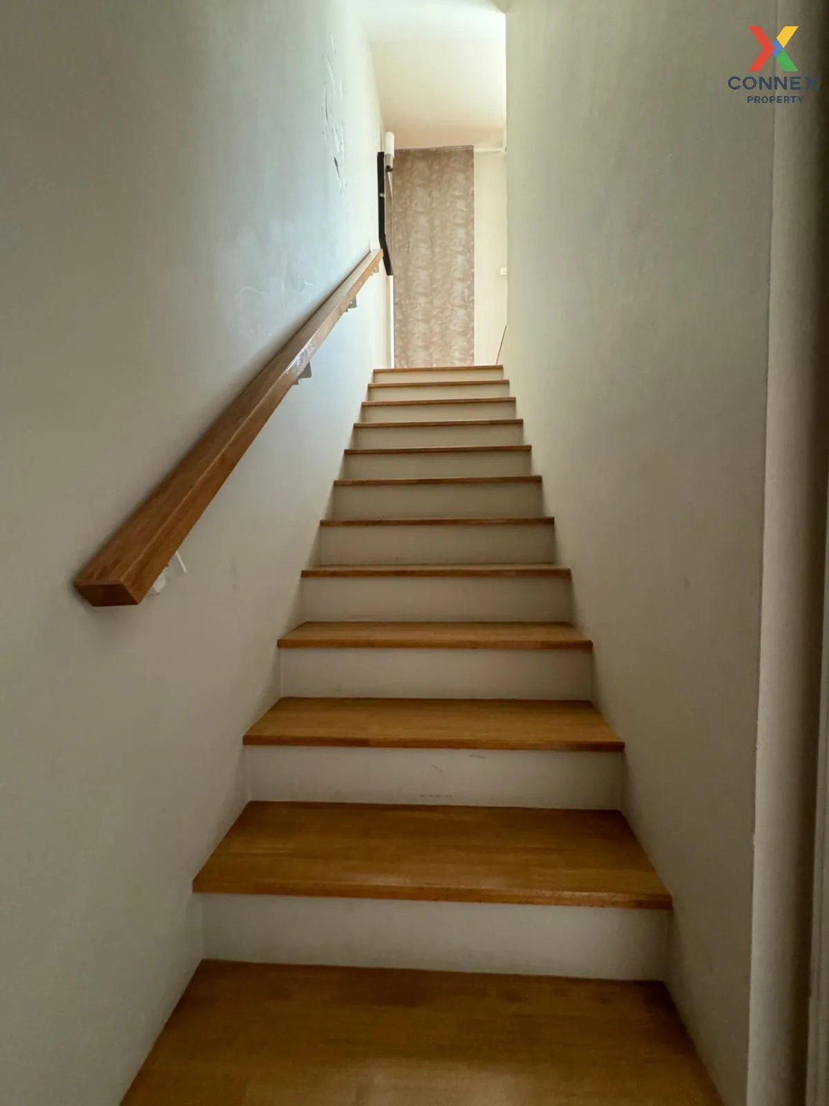 ขายทาวน์เฮ้าส์/ทาวน์โฮม  เฌอคูณ สาทร - ราชพฤกษ์ หน้ากว้าง ตลิ่งชั