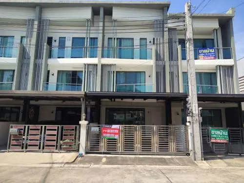 For Sale Townhouse/Townhome  , Cherkoon Sathorn - Ratchapruek , wide frontage , Taling Chan , Taling Chan , Bangkok , CX-111959 For Sale Townhouse/Townhome  , Cherkoon Sathorn - Ratchapruek , wide frontage , Taling Chan , Taling Chan , Bangkok , CX-111959