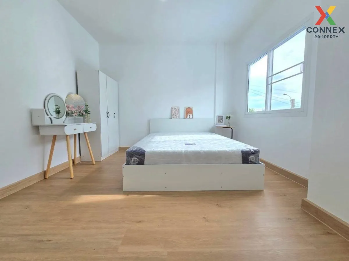 ขายทาวน์เฮ้าส์/ทาวน์โฮม  รุ่งเรืองธานี ปากเกร็ด รีโนเวทใหม่ บางพู