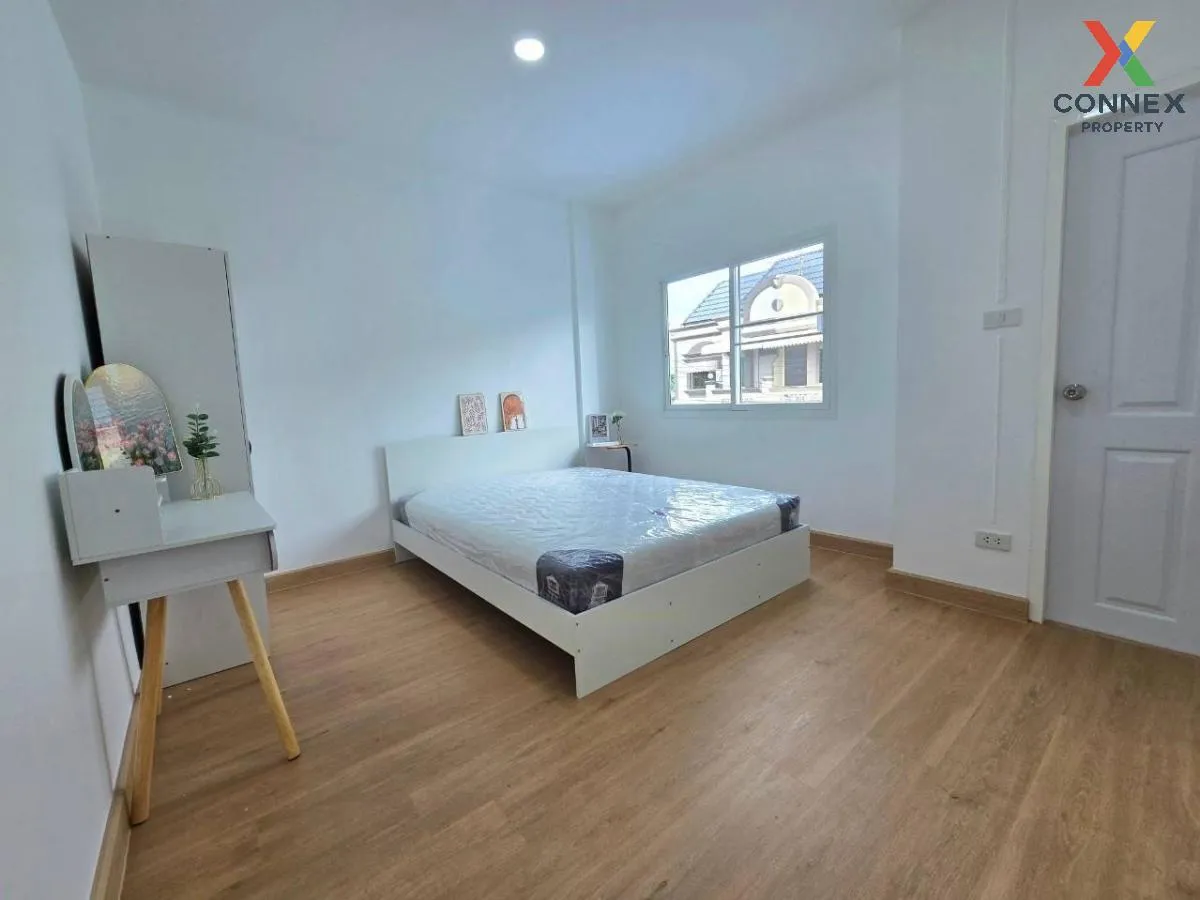 ขายทาวน์เฮ้าส์/ทาวน์โฮม  รุ่งเรืองธานี ปากเกร็ด รีโนเวทใหม่ บางพู