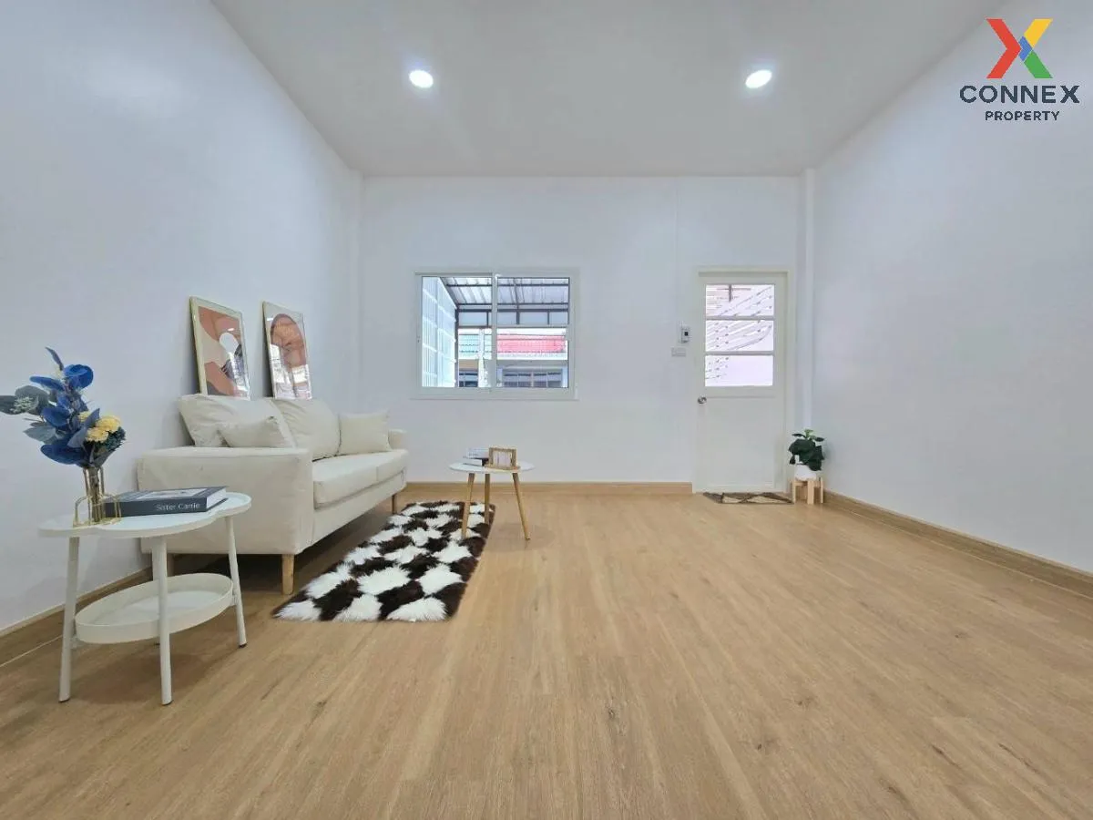 ขายทาวน์เฮ้าส์/ทาวน์โฮม  รุ่งเรืองธานี ปากเกร็ด รีโนเวทใหม่ บางพู