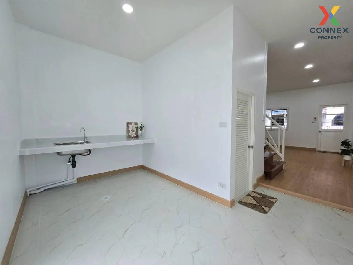 ขายทาวน์เฮ้าส์/ทาวน์โฮม  รุ่งเรืองธานี ปากเกร็ด รีโนเวทใหม่ บางพู