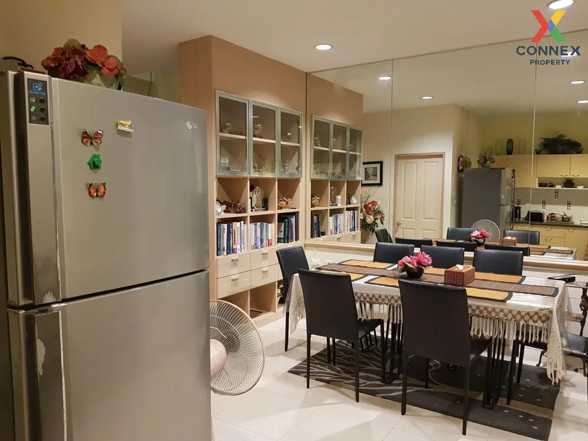 For Sale Townhouse/Townhome  , Baan Klang Muang British Town Srin 3