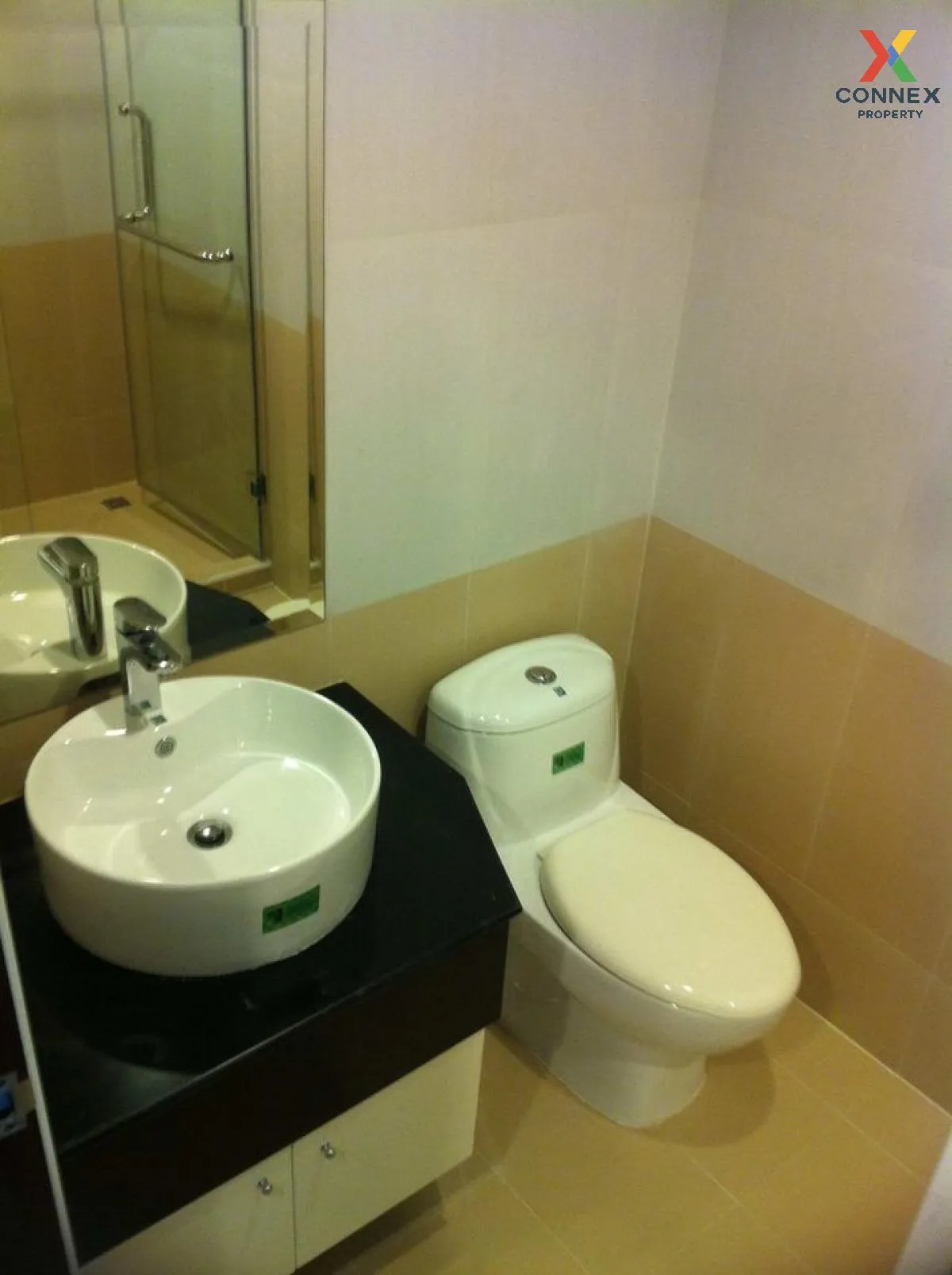 ขายคอนโด  สุขุมวิท ลิฟวิ่ง ทาวน์ MRT-เพชรบุรี คลองเตยเหนือ เขต วั