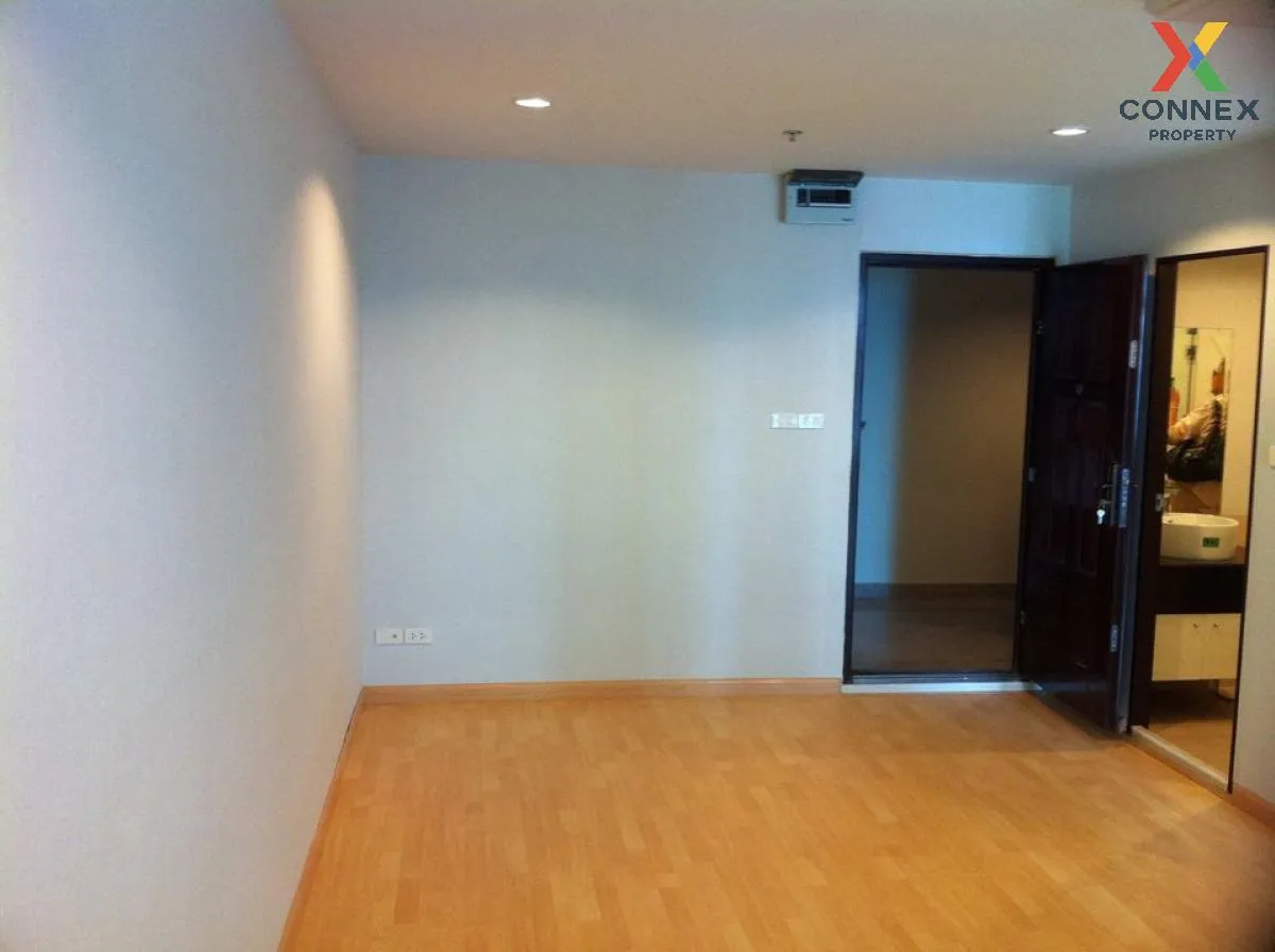 ขายคอนโด  สุขุมวิท ลิฟวิ่ง ทาวน์ MRT-เพชรบุรี คลองเตยเหนือ เขต วั 2