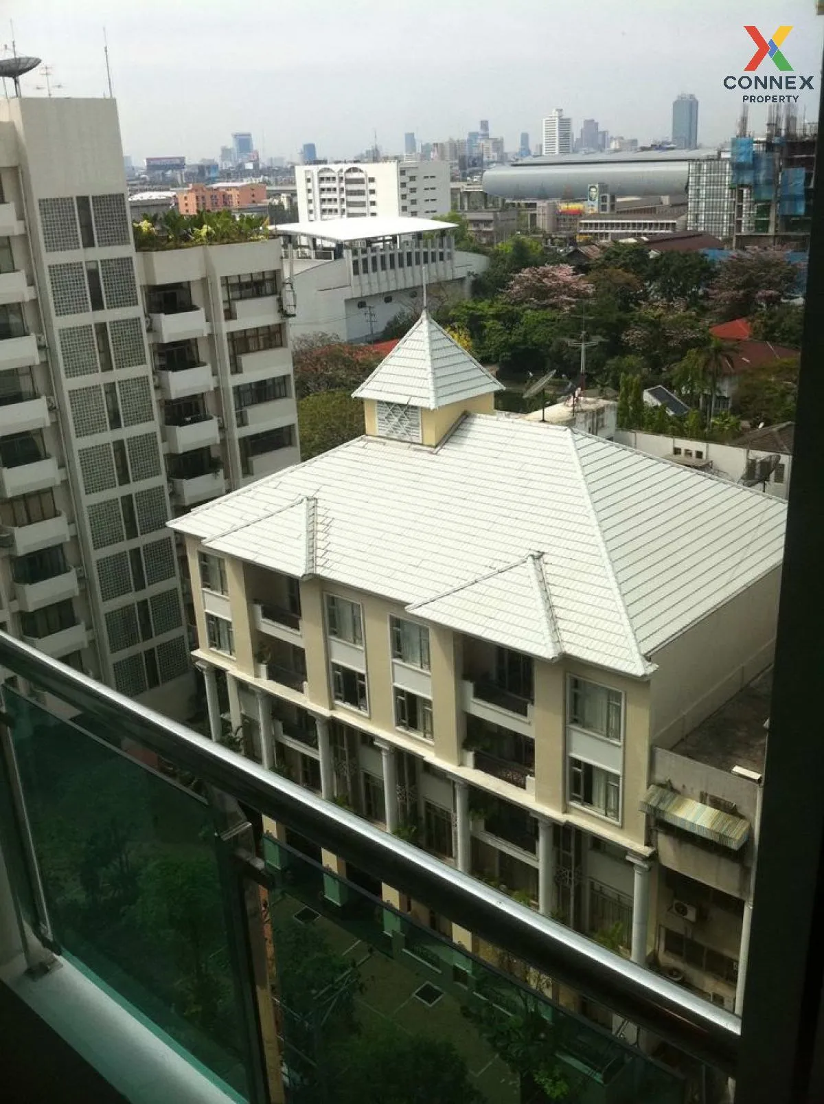 ขายคอนโด  สุขุมวิท ลิฟวิ่ง ทาวน์ MRT-เพชรบุรี คลองเตยเหนือ เขต วั