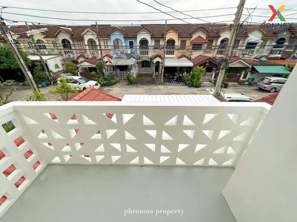For Sale Townhouse/Townhome  , Baan Pim Thong , newly renovated , For Sale Townhouse/Townhome  , Baan Pim Thong , newly renovated ,