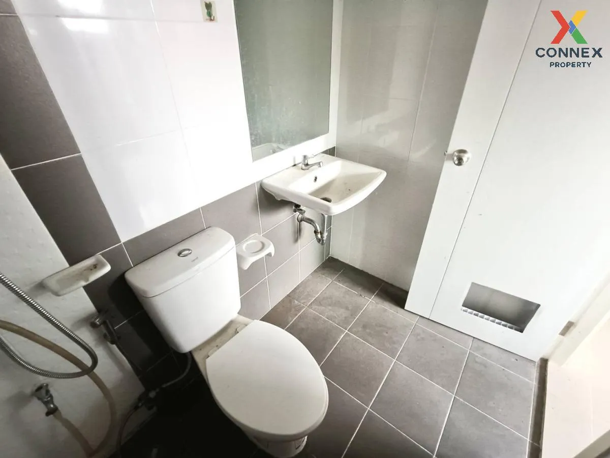 For Sale Townhouse/Townhome  , Baan Fah Greenpark Time Lam Luk Ka