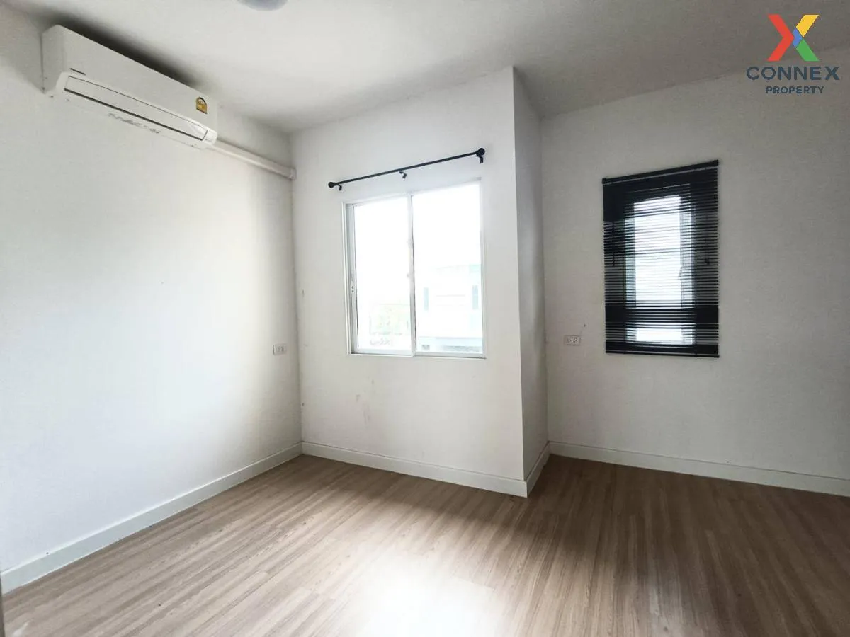 For Sale Townhouse/Townhome  , Baan Fah Greenpark Time Lam Luk Ka