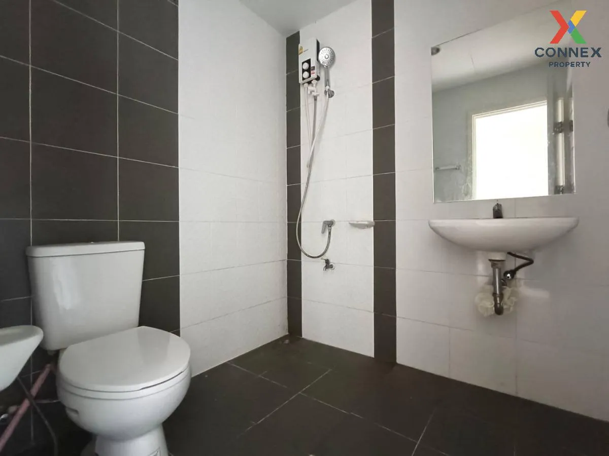 For Sale Townhouse/Townhome  , Baan Fah Greenpark Time Lam Luk Ka