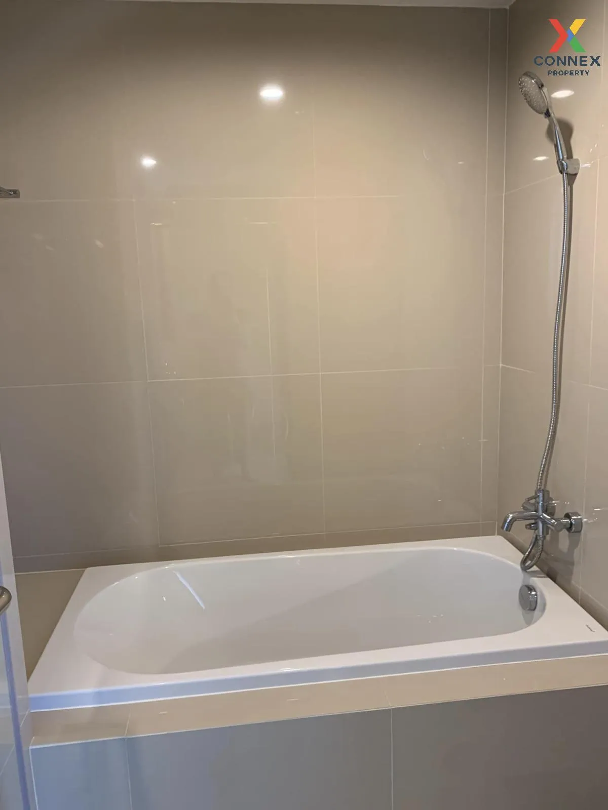 เช่าคอนโด  โนเบิล อเบิฟ ไวร์เลส-ร่วมฤดี BTS-เพลินจิต ลุมพินี เขต 