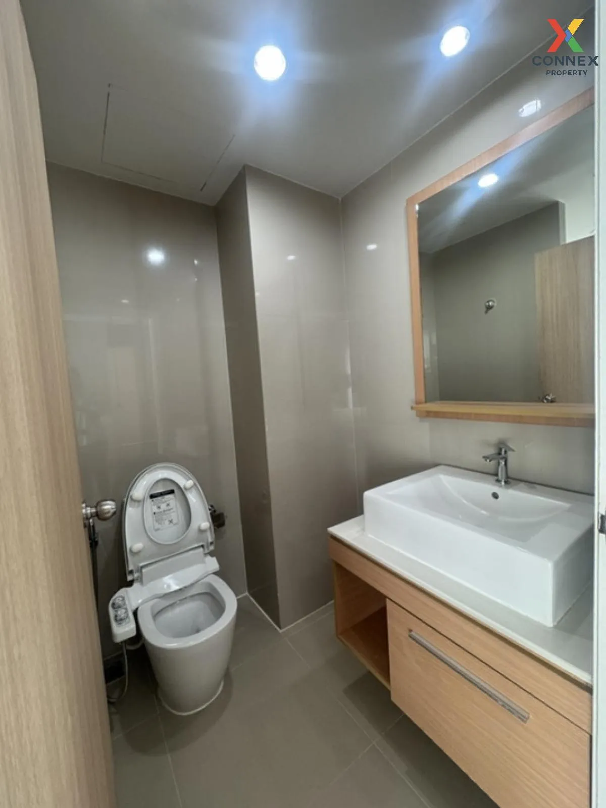 เช่าคอนโด  ดี 25 ทองหล่อ BTS-ทองหล่อ คลองตันเหนือ เขต วัฒนา กรุงเ