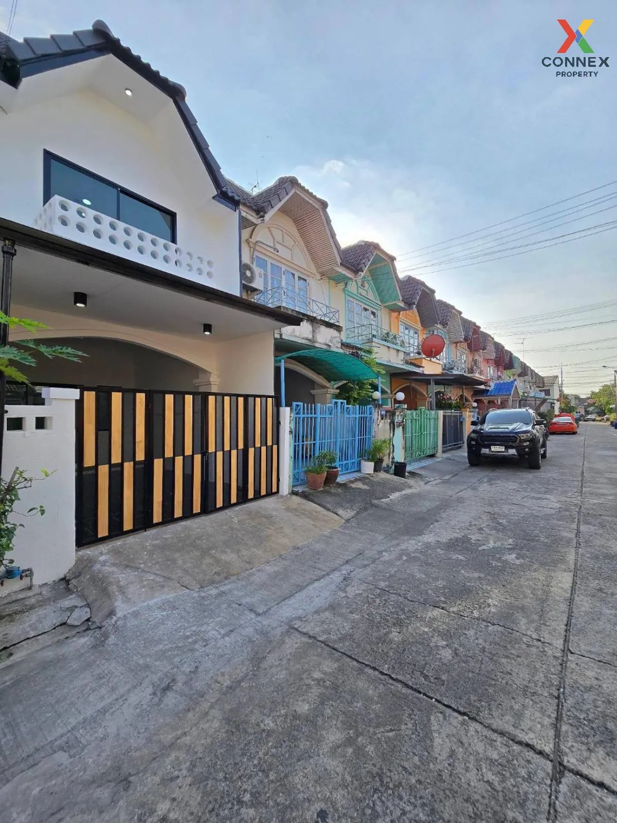 ขายทาวน์เฮ้าส์/ทาวน์โฮม  บ้านมนวดี รีโนเวทใหม่ บางคูรัด บางบัวทอง