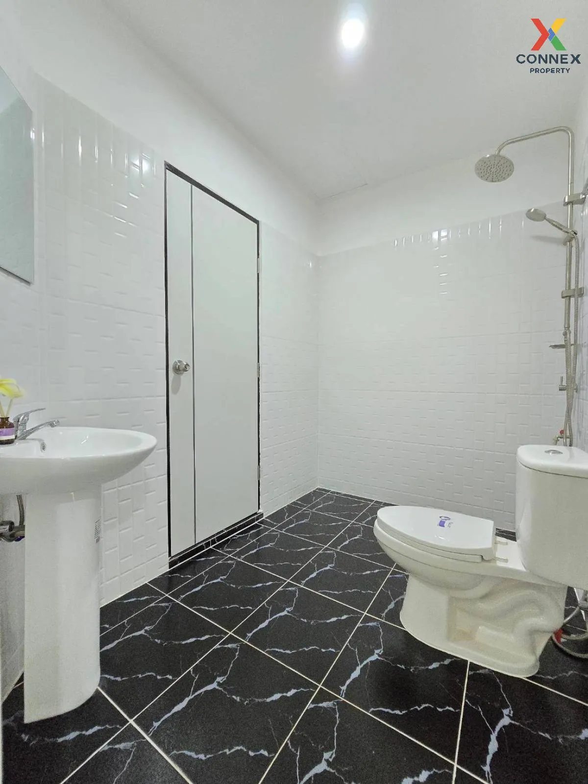 ขายทาวน์เฮ้าส์/ทาวน์โฮม  บ้านมนวดี รีโนเวทใหม่ บางคูรัด บางบัวทอง