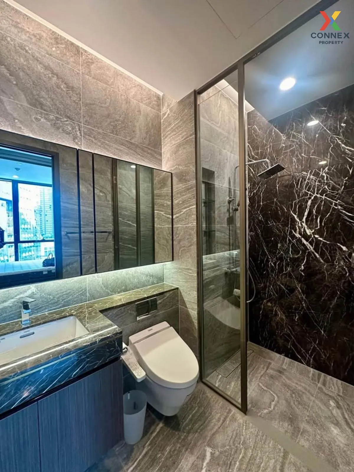 เช่าคอนโด  ดิ เอส สุขุมวิท 36 BTS-ทองหล่อ พระโขนง เขต คลองเตย กรุ