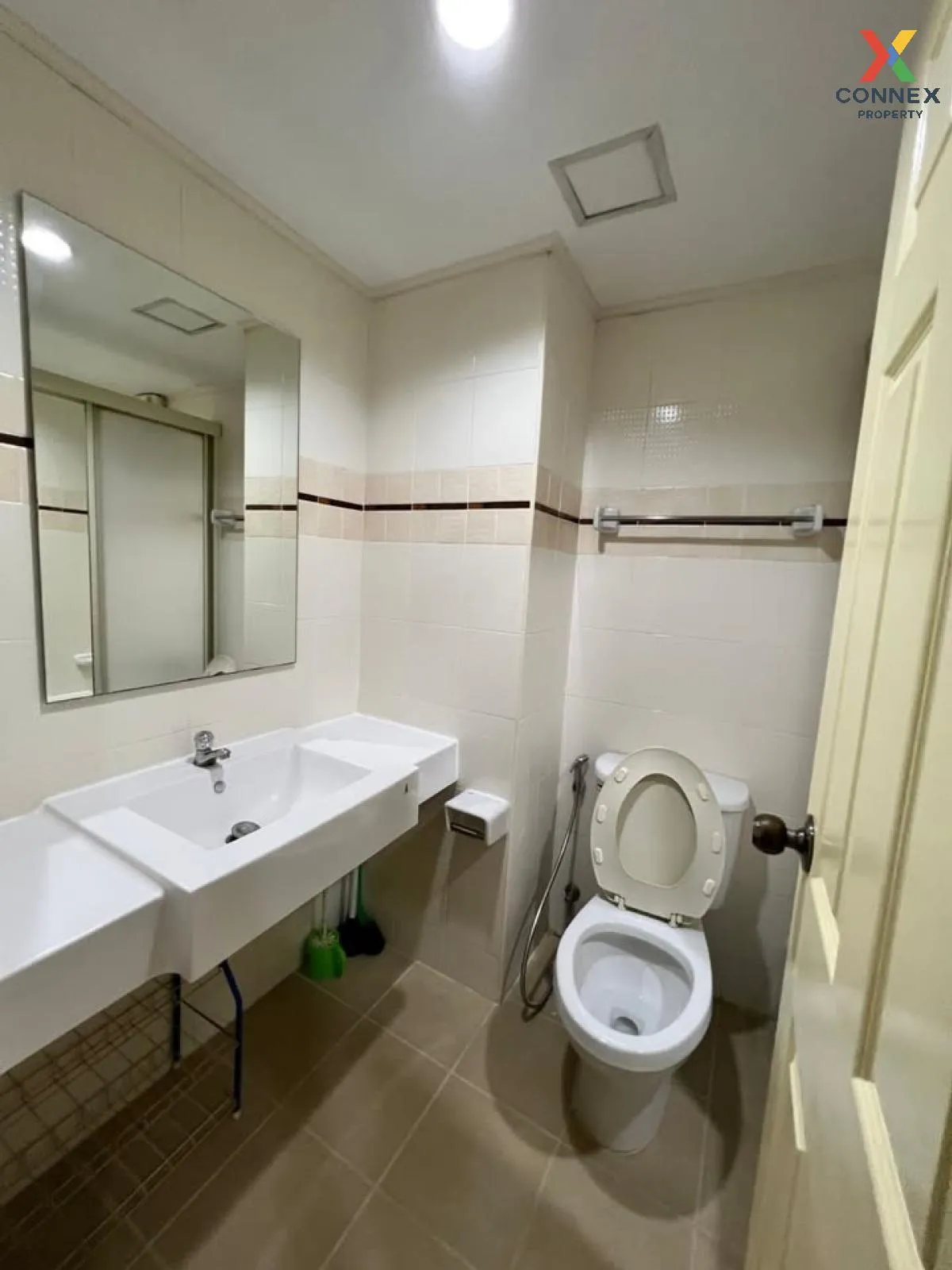 เช่าคอนโด  ลุมพินี เพลส นราธิวาส - เจ้าพระยา วิวสวย วิวแม่น้ำ ช่อ