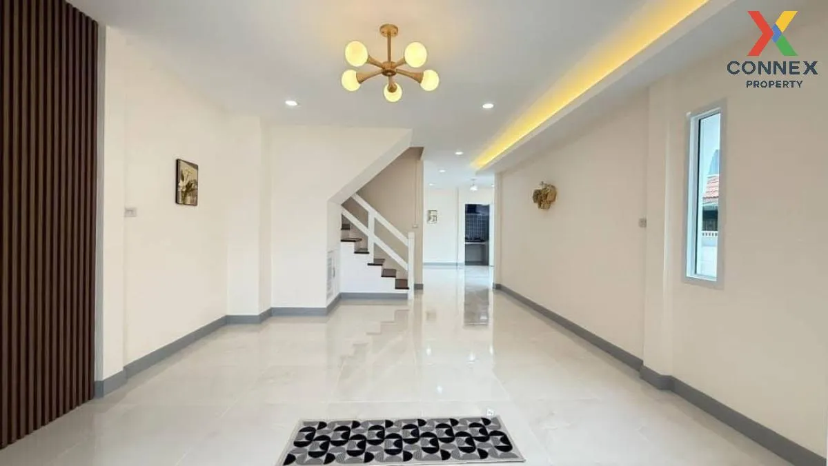 ขายทาวน์เฮ้าส์/ทาวน์โฮม  บ้านกานต์มณี ห้องมุม รีโนเวทใหม่ บางบัวท