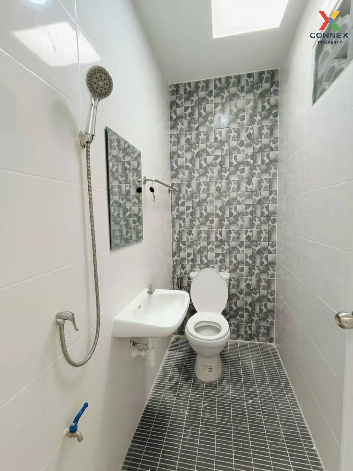 For Sale Townhouse/Townhome  , Baan Benjapruek Khlong 5 , newly r