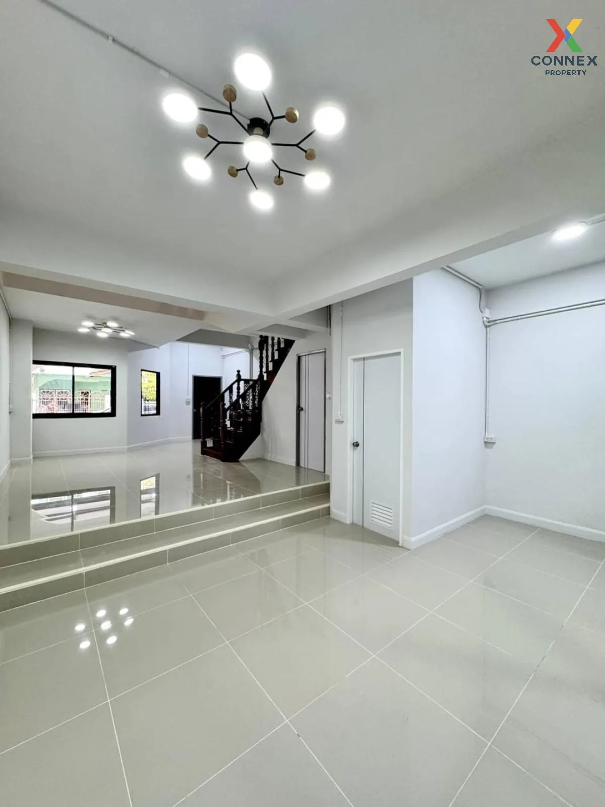 ขายทาวน์เฮ้าส์/ทาวน์โฮม  บัวทองธานี ห้องมุม บางบัวทอง บางบัวทอง น