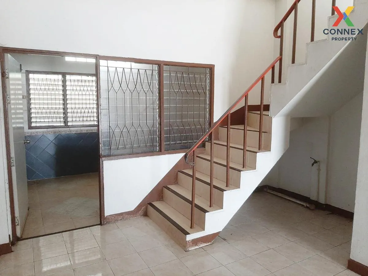 commercial building in front of Chatchai fresh market, Nava Nakor