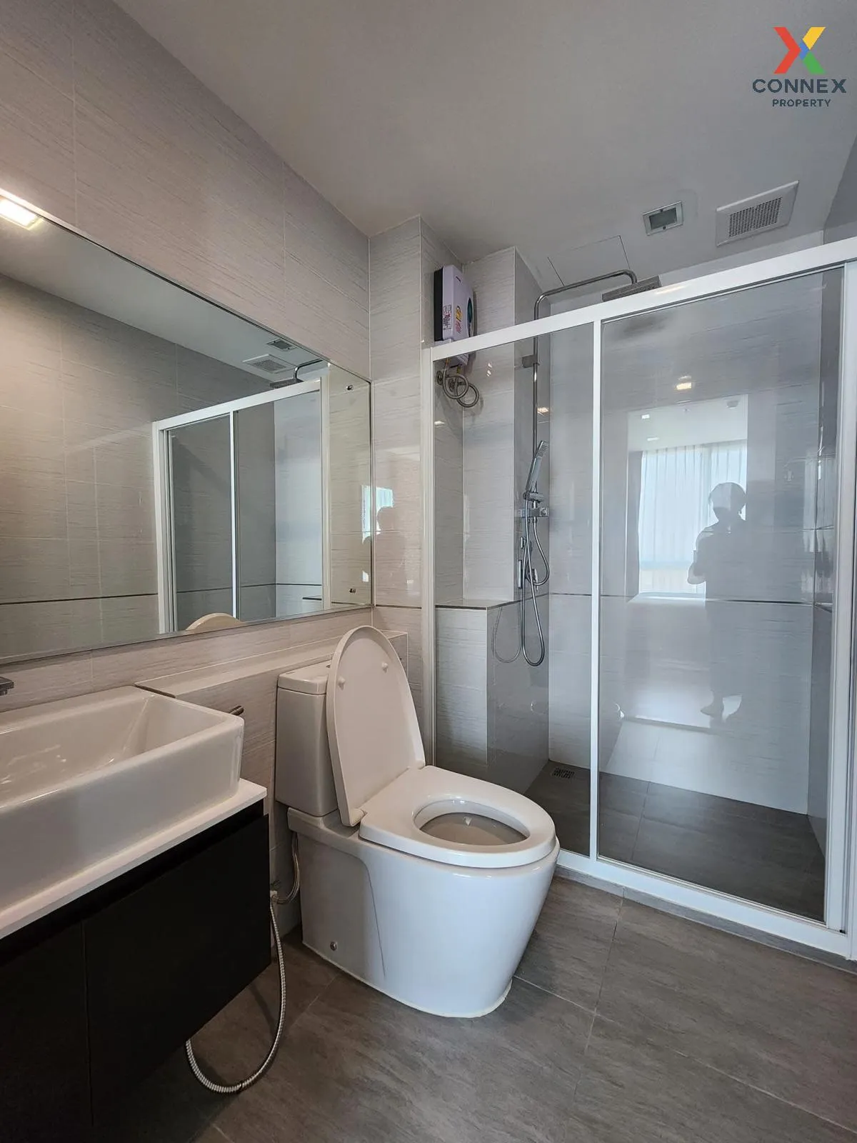 For Sale Condo , The Metropolis Samrong Interchange , high floor  For Sale Condo , The Metropolis Samrong Interchange , high floor