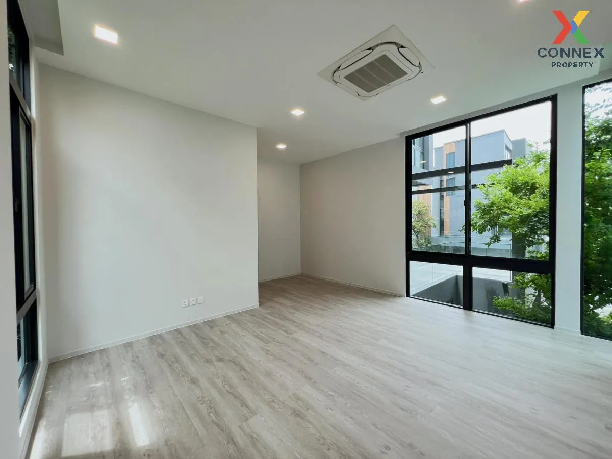 ขายบ้าน  วีเว่ กรุงเทพกรีฑา ทับช้าง เขต สะพานสูง กรุงเทพ CX-11260