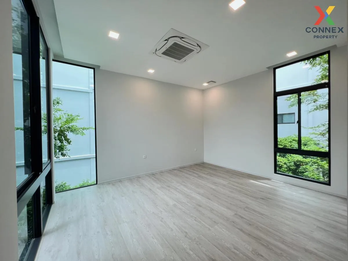 ขายบ้าน  วีเว่ กรุงเทพกรีฑา ทับช้าง เขต สะพานสูง กรุงเทพ CX-11260