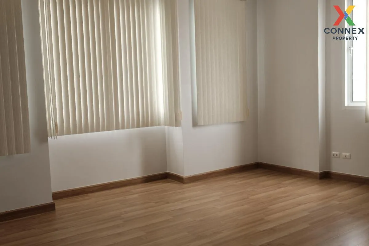 ขายทาวน์เฮ้าส์/ทาวน์โฮม  พรีเมี่ยม เพลส นวมินทร์ - สุขาภิบาล 1 คล