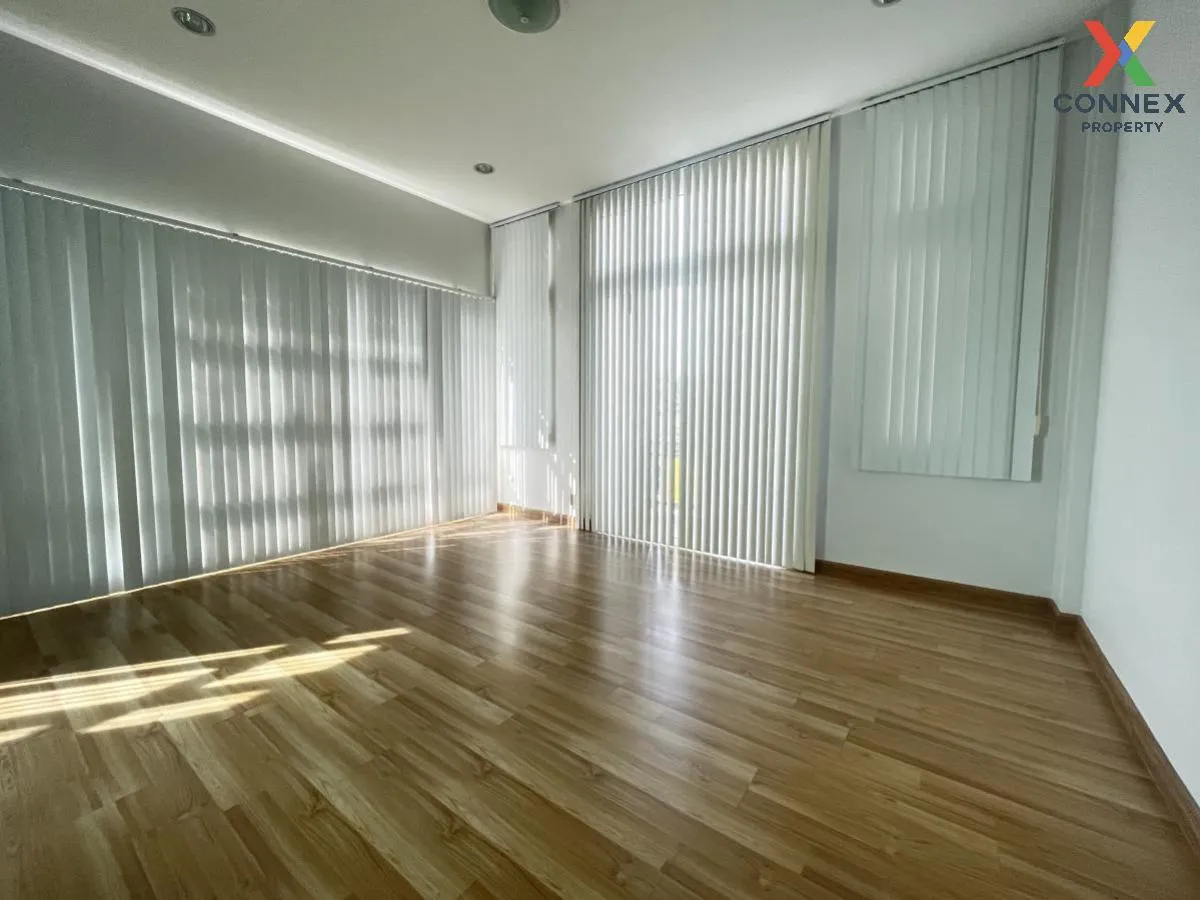 ขายทาวน์เฮ้าส์/ทาวน์โฮม  พรีเมี่ยม เพลส นวมินทร์ - สุขาภิบาล 1 คล