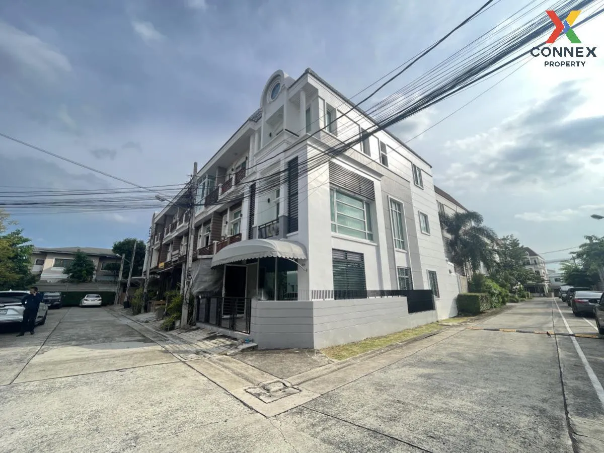 ขายทาวน์เฮ้าส์/ทาวน์โฮม  พรีเมี่ยม เพลส นวมินทร์ - สุขาภิบาล 1 คล 2