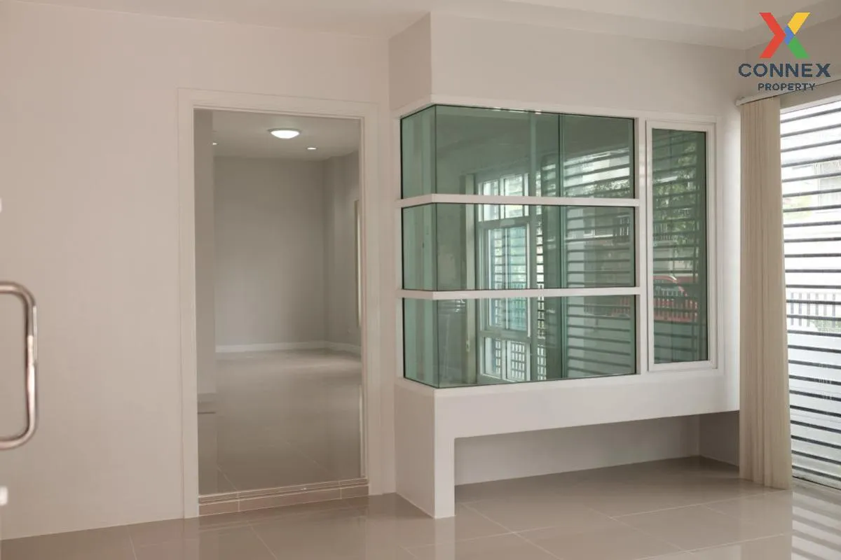 ขายทาวน์เฮ้าส์/ทาวน์โฮม  พรีเมี่ยม เพลส นวมินทร์ - สุขาภิบาล 1 คล