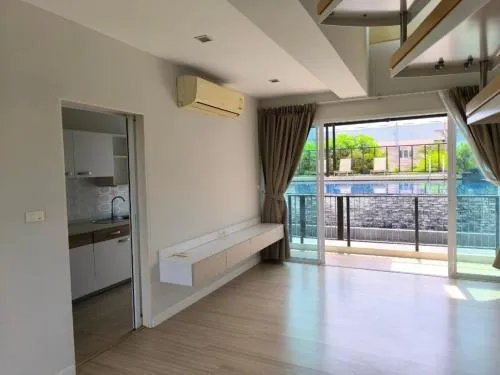 ขายคอนโด  เออบานี่ คอนโด เชิงเนิน เมืองระยอง ระยอง CX-112660