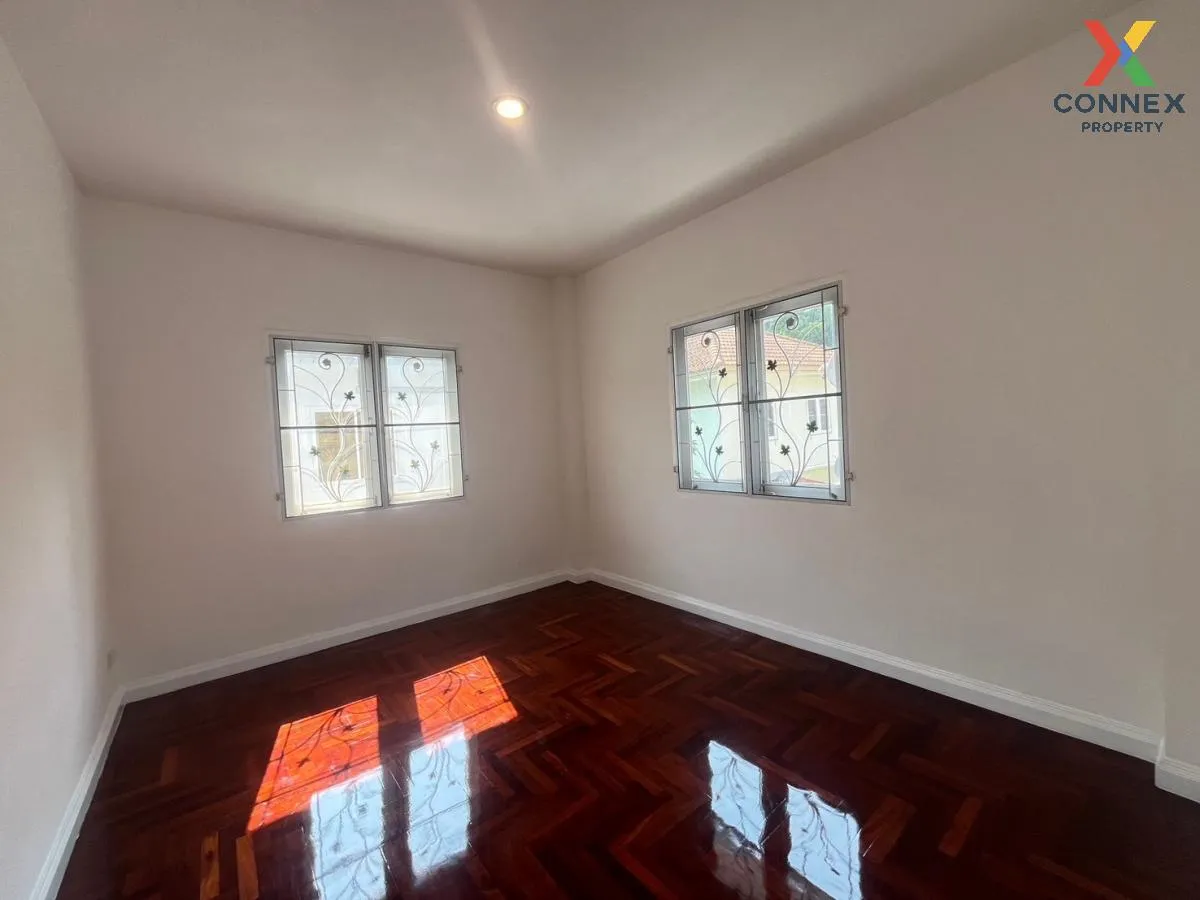 For Sale House , Maneerin Lake & Park Ratchaphruek - Tiwanon , Ba