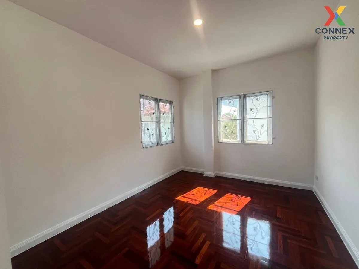 For Sale House , Maneerin Lake & Park Ratchaphruek - Tiwanon , Ba