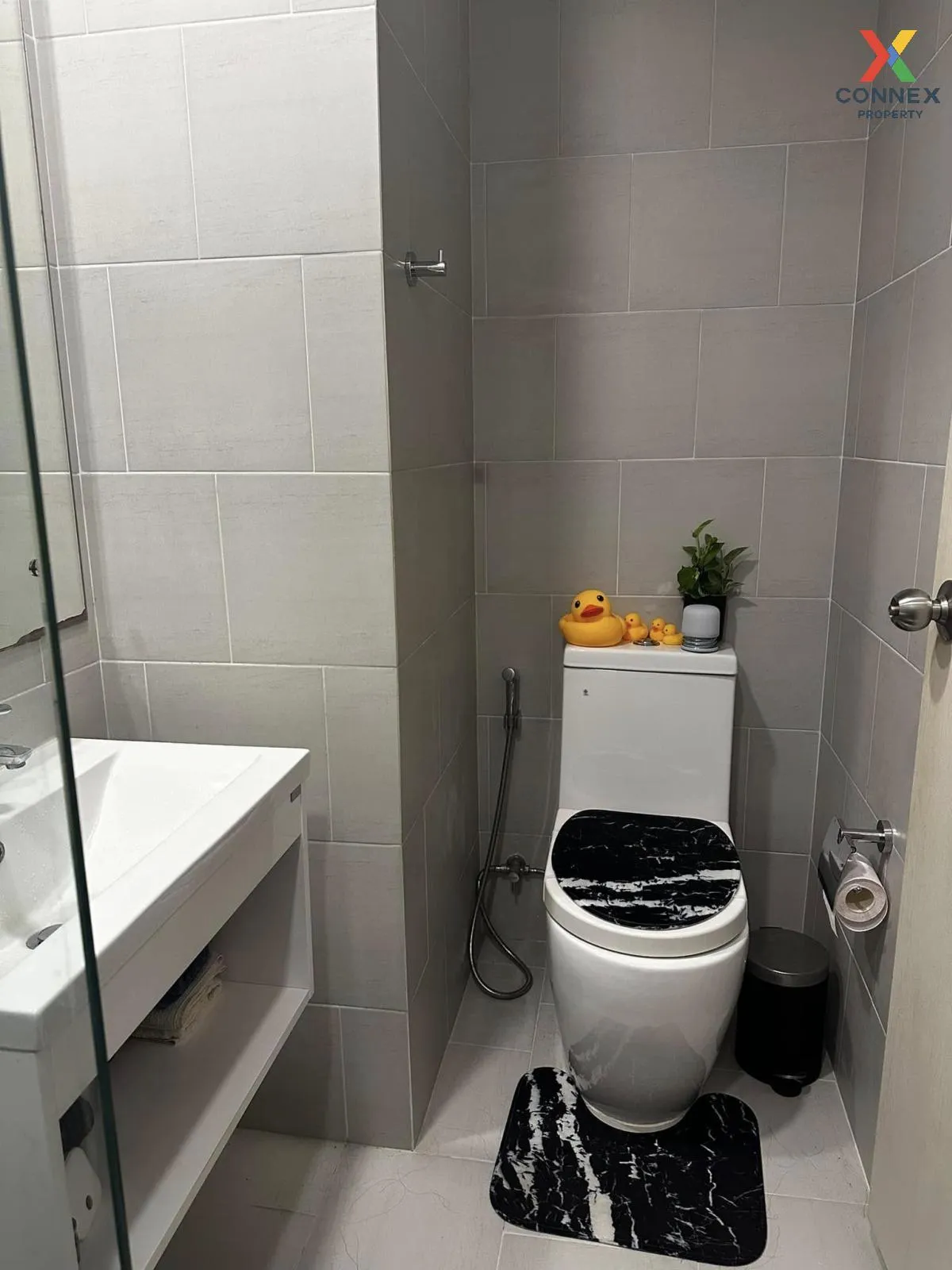 เช่าคอนโด  เดอ ลาพีส จรัญ 81 MRT-บางพลัด บางพลัด เขต บางพลัด กรุง