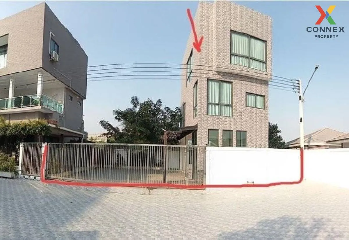 For Sale House , Verona by Un Ai Ruk , high floor , corner unit , 4