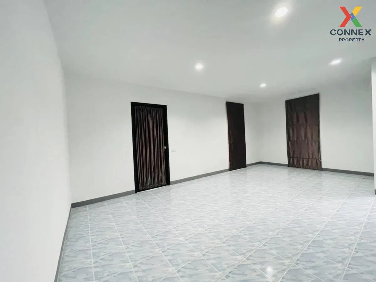 For Sale Townhouse/Townhome  , Baan Saeng Arun , newly renovated  4