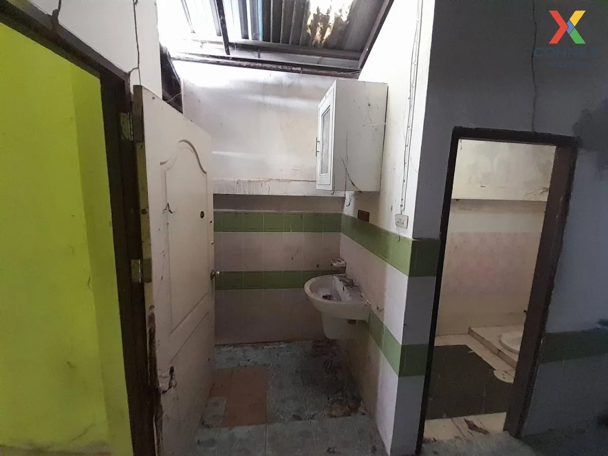 For Sale 2-storey commercial building, Ban Phai, Khon Kaen Provin