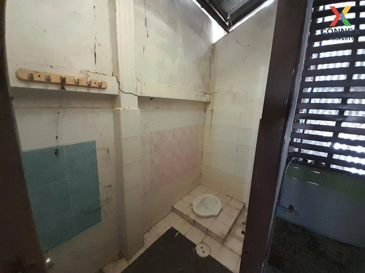 For Sale 2-storey commercial building, Ban Phai, Khon Kaen Provin