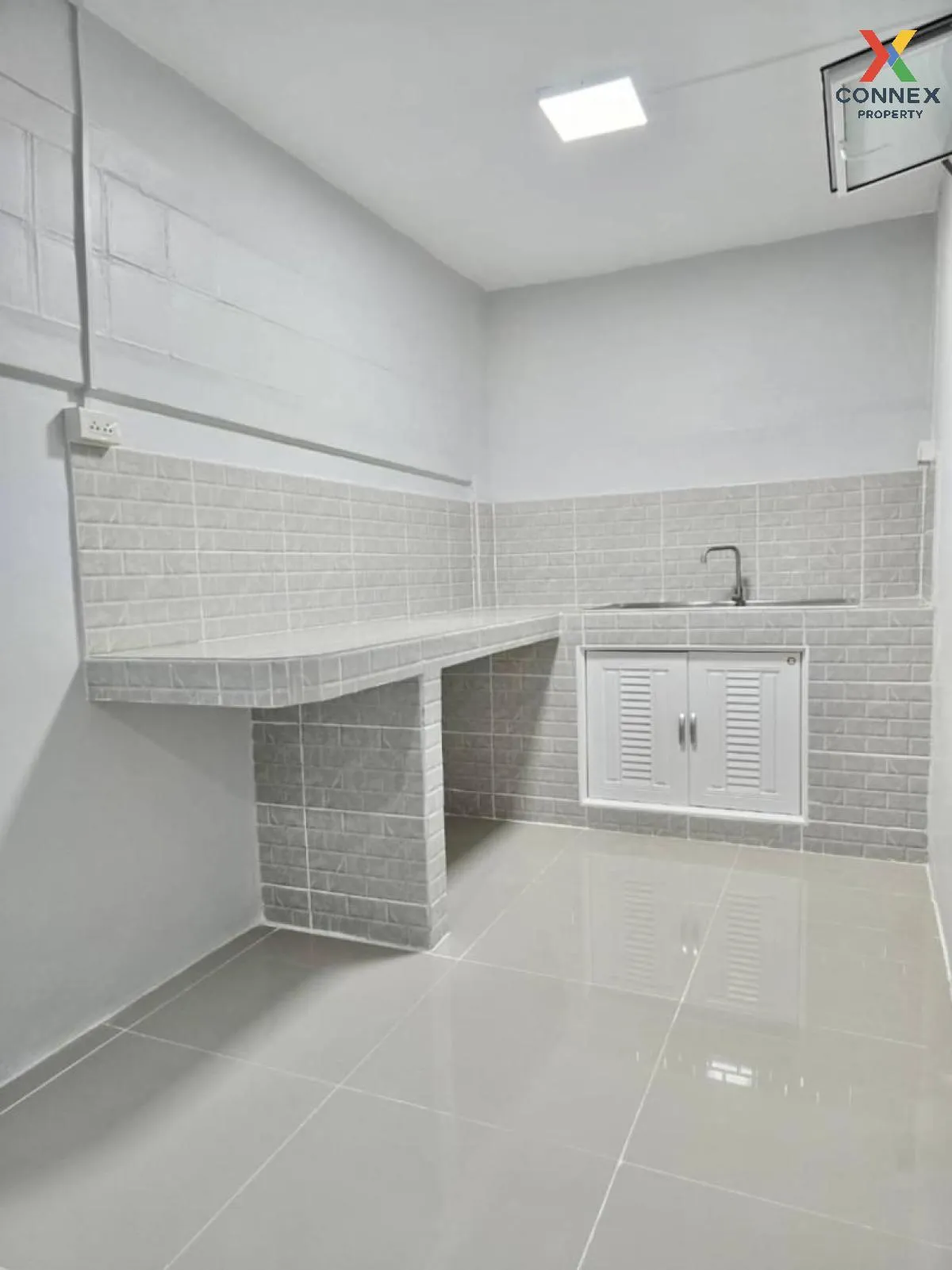 ขายทาวน์เฮ้าส์/ทาวน์โฮม  บ้านพฤกษา 3 บางบัวทอง รีโนเวทใหม่ บางคูร