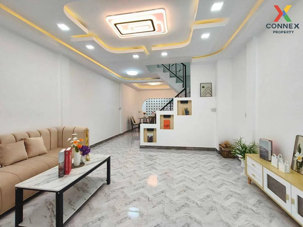 ขายทาวน์เฮ้าส์/ทาวน์โฮม  บ้านหทัยราษฎร์พัฒนา รีโนเวทใหม่ บางชัน เ 3