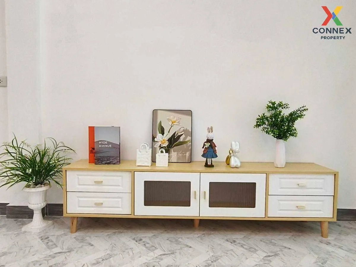 ขายทาวน์เฮ้าส์/ทาวน์โฮม  บ้านหทัยราษฎร์พัฒนา รีโนเวทใหม่ บางชัน เ