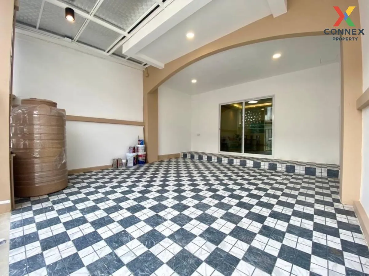 ขายทาวน์เฮ้าส์/ทาวน์โฮม  บ้านนฤมลวิลล่า 3 รีโนเวทใหม่ ปทุมวัน ธัญ