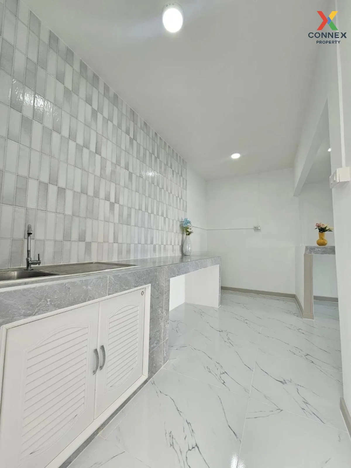 ขายทาวน์เฮ้าส์/ทาวน์โฮม  บ้านบัวทอง 4 บ้านกล้วย-ไทรน้อย รีโนเวทให