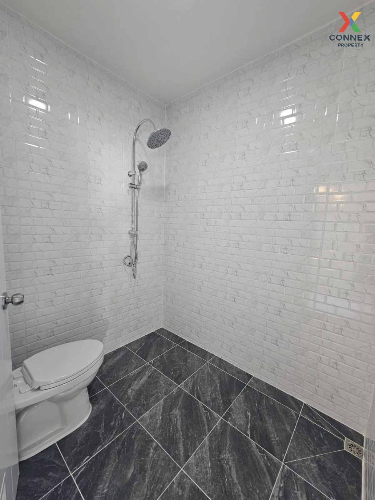 ขายทาวน์เฮ้าส์/ทาวน์โฮม  บ้านบัวทอง 4 บ้านกล้วย-ไทรน้อย รีโนเวทให