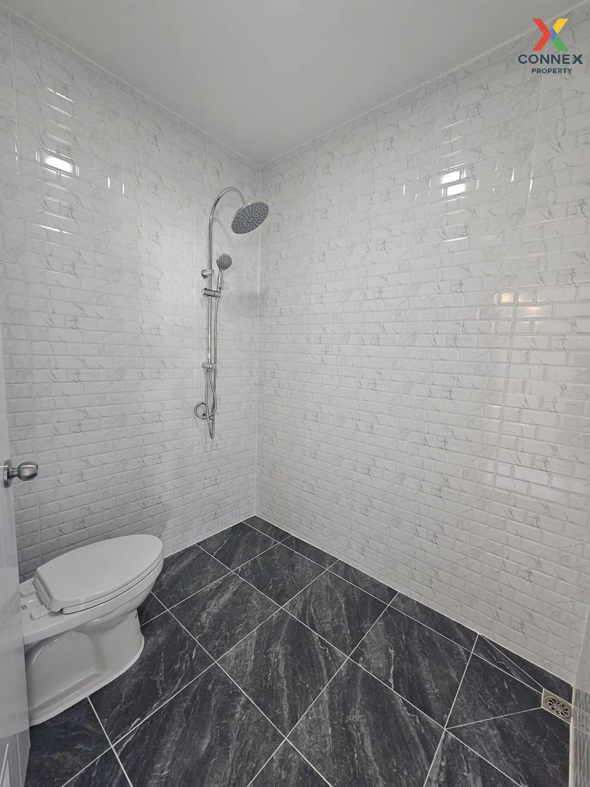 ขายทาวน์เฮ้าส์/ทาวน์โฮม  บ้านบัวทอง 4 บ้านกล้วย-ไทรน้อย รีโนเวทให